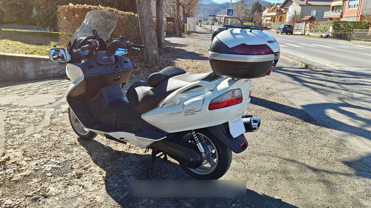 Photo SUZUKI BURGMAN 650 ABS