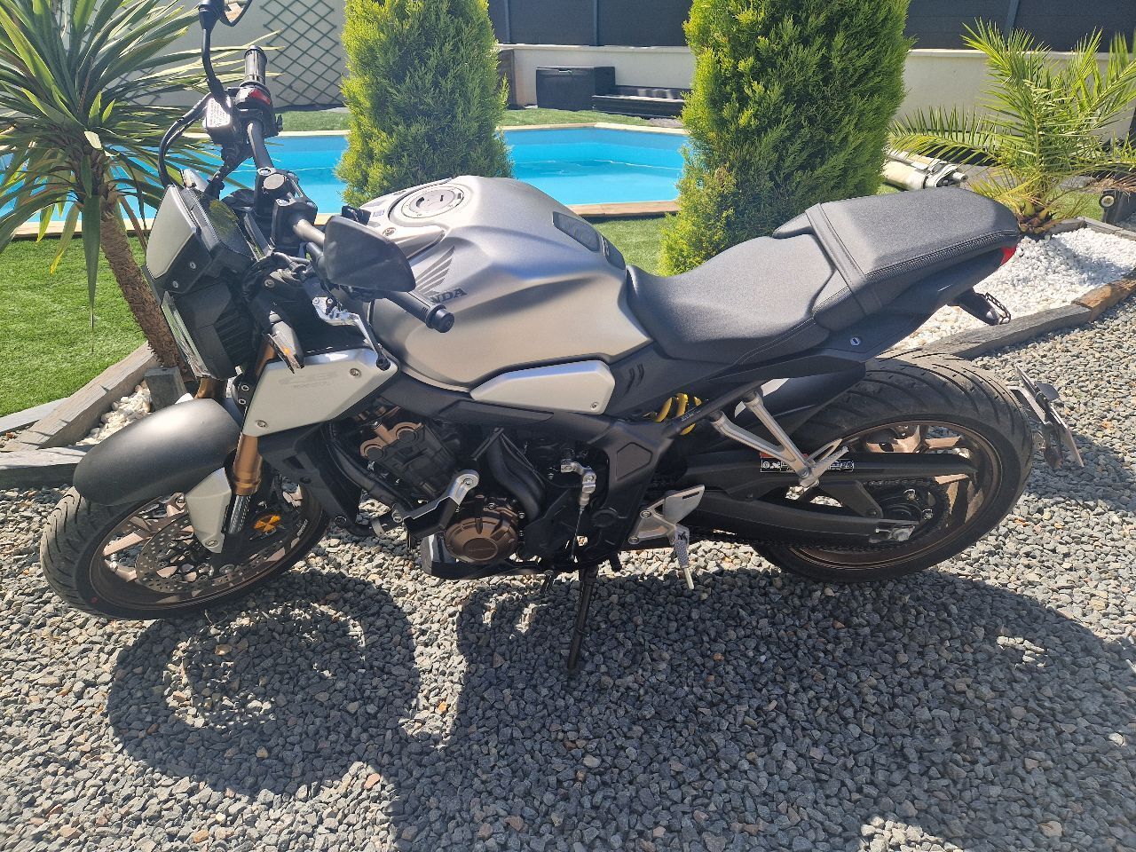 Photo HONDA CB 650 RA