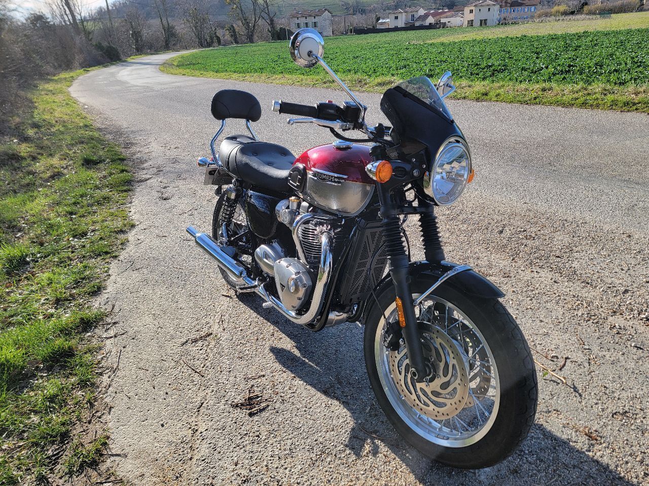 Photo TRIUMPH BONNEVILLE ABS