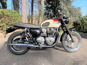TRIUMPH BONNEVILLE T100 ABS