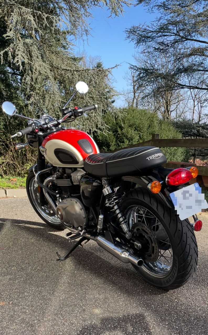 Photo TRIUMPH BONNEVILLE ABS