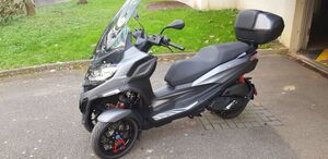 PIAGGIO MP3 400 SPORT HPE RST