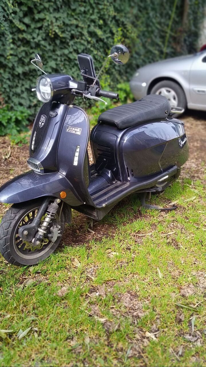 Photo ROYAL ALLOY 125 GP