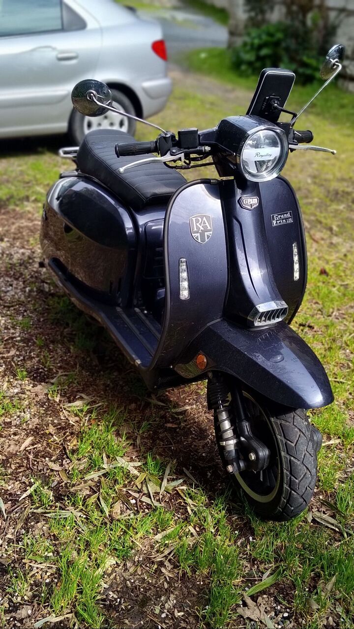 Photo ROYAL ALLOY 125 GP