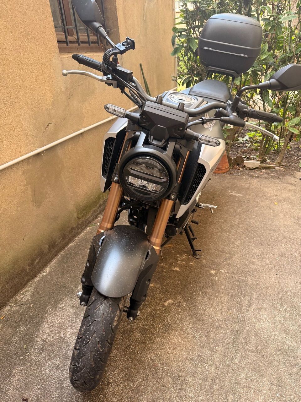 Photo HONDA CB 125 R ABS