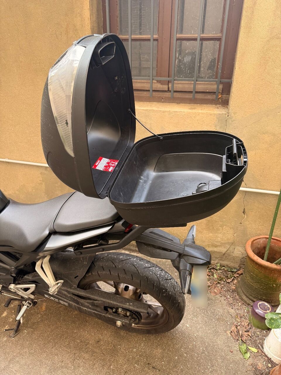 Photo HONDA CB 125 R ABS