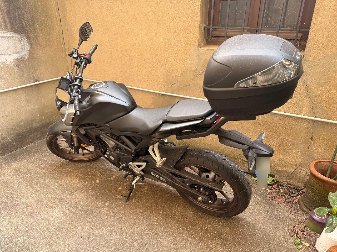 Photo HONDA CB 125 R ABS