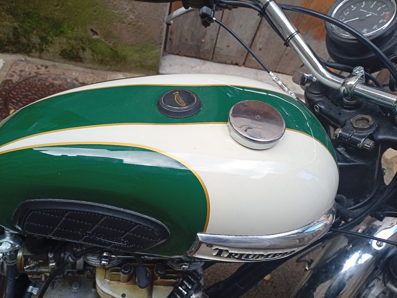 Photo TRIUMPH BONNEVILLE