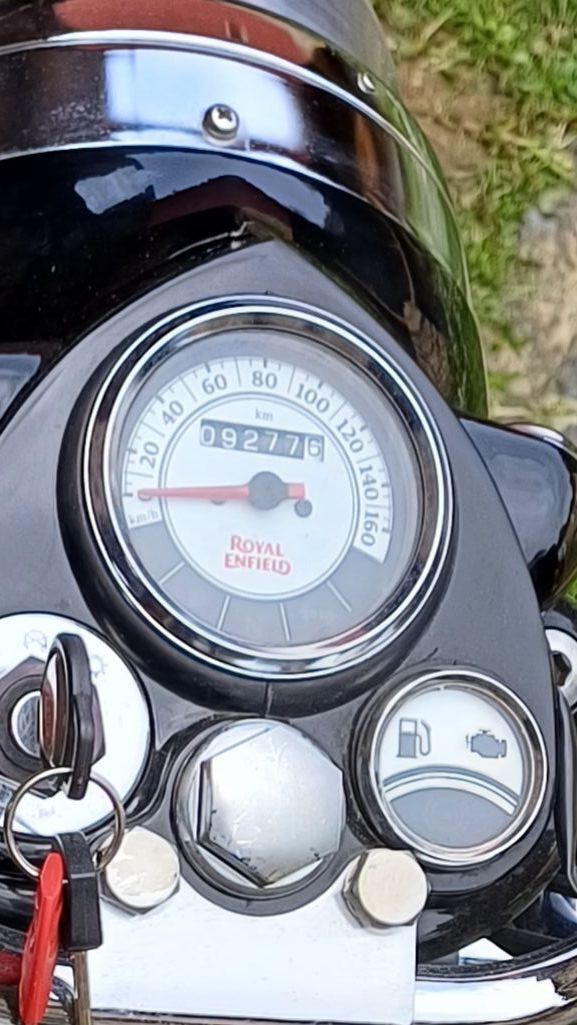 Photo ROYAL ENFIELD BULLET