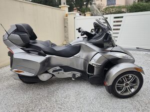 CAN AM SPYDER 1000 RT
