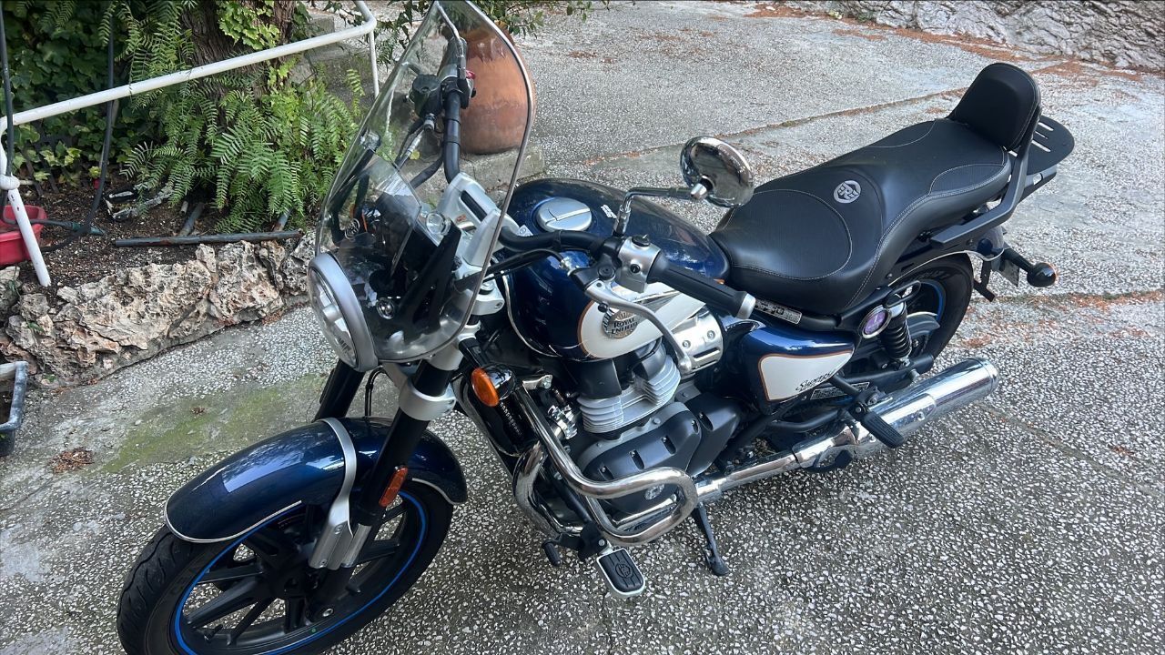 Photo ROYAL ENFIELD SUPER