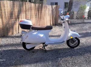 LYCKE  RETRO - ELECTRIQUE 50 - DOUBLE BATTERIES