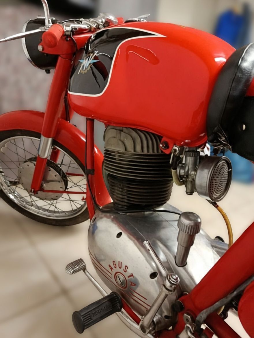 Photo MV AGUSTA 235