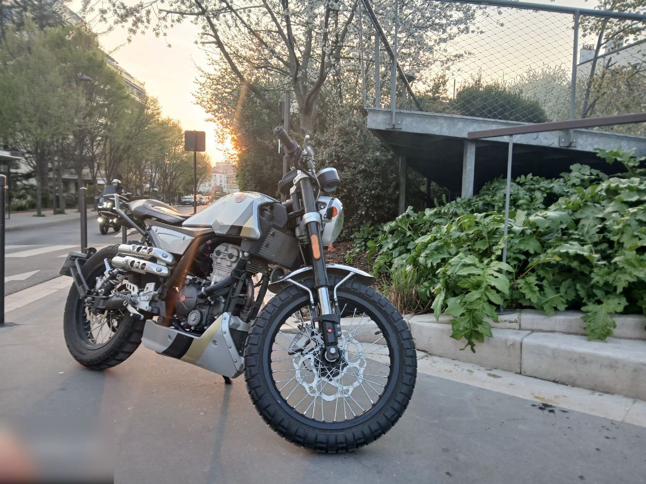 Photo FB MONDIAL 125