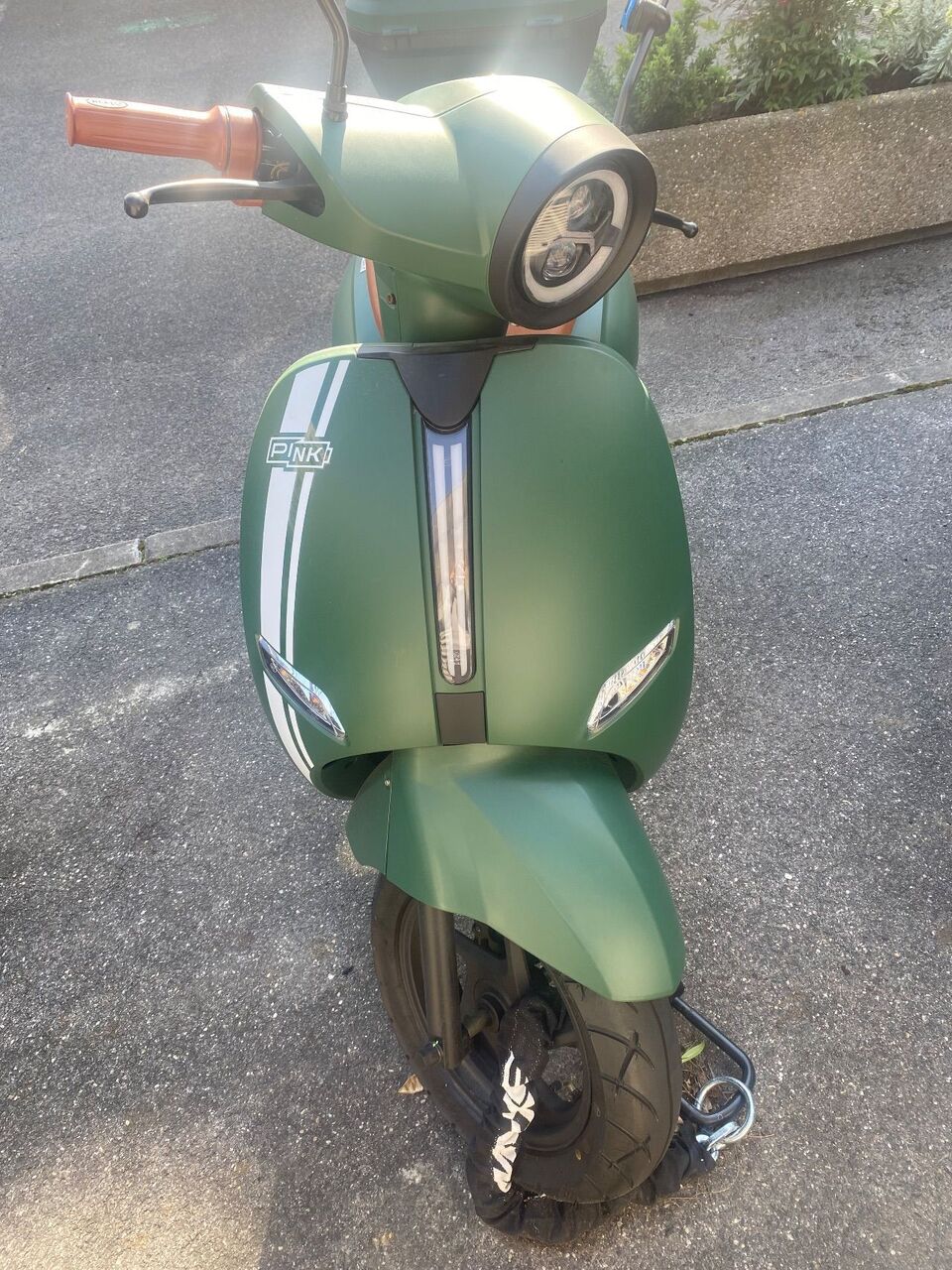 Photo PINK MOBILITY PINK POP