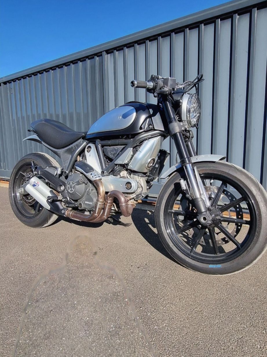 Photo DUCATI SCRAMBLER
