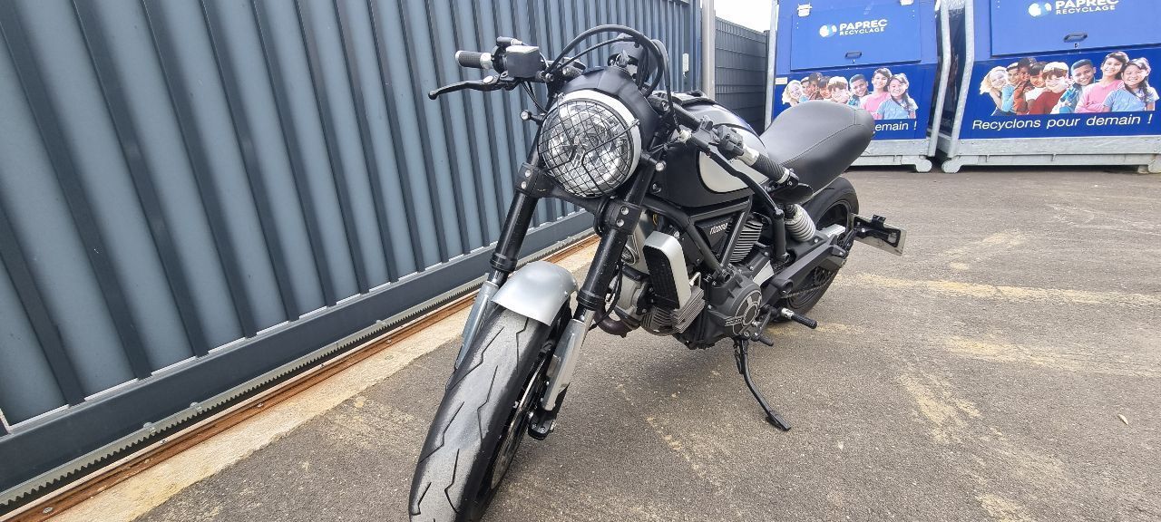 Photo DUCATI SCRAMBLER