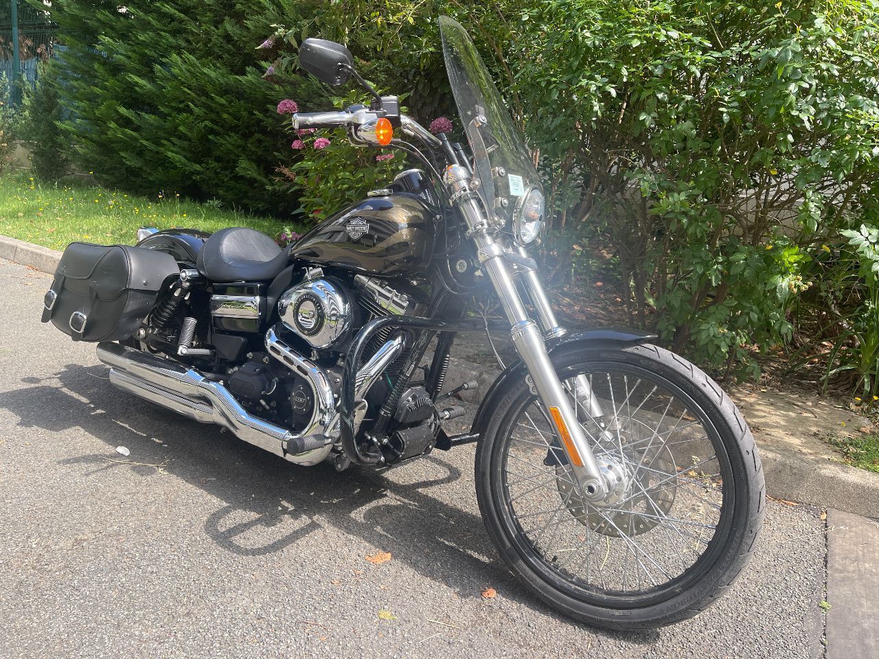 Photo HARLEY DAVIDSON WIDE