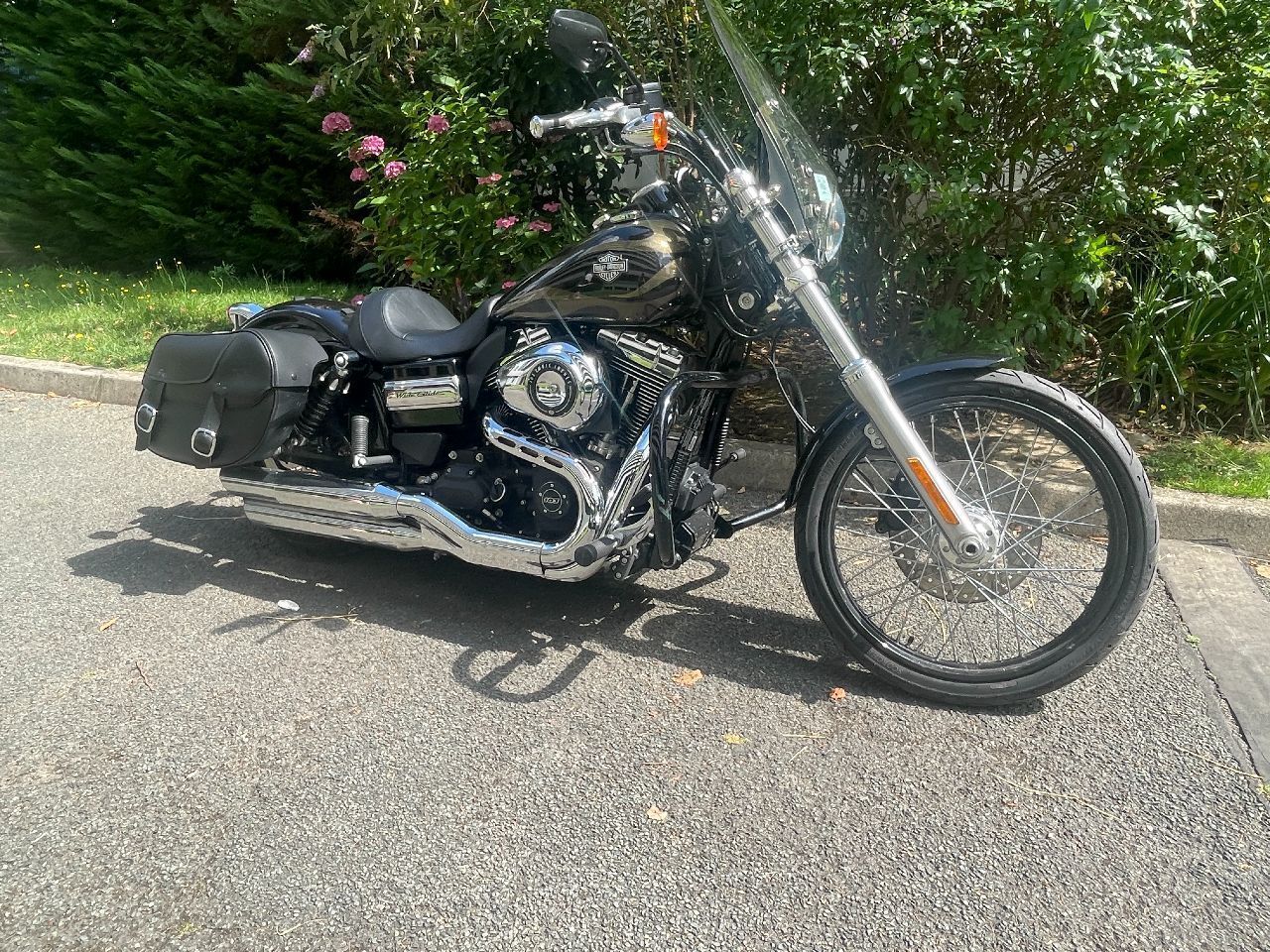 Photo HARLEY DAVIDSON WIDE