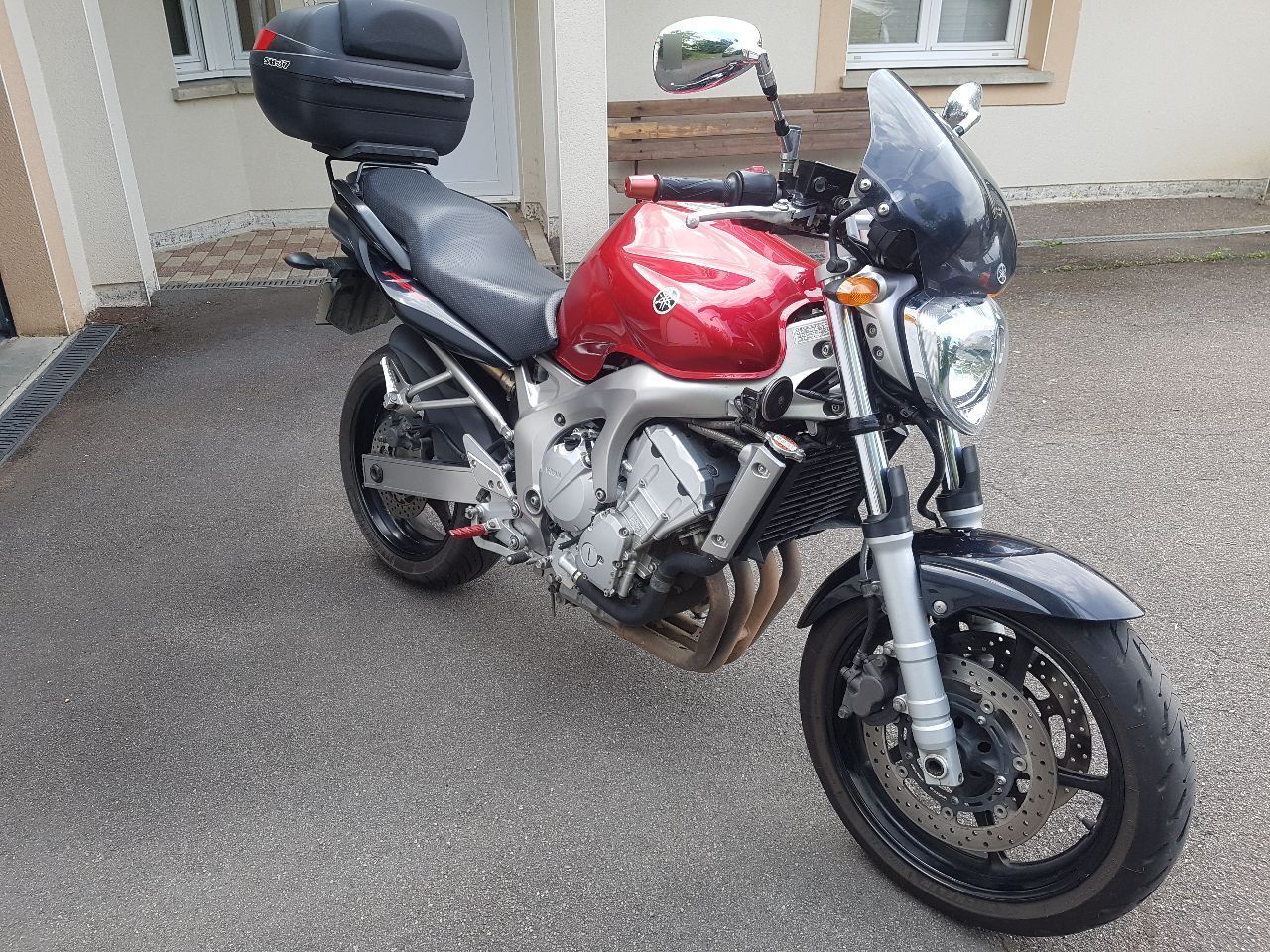Photo YAMAHA FZ6