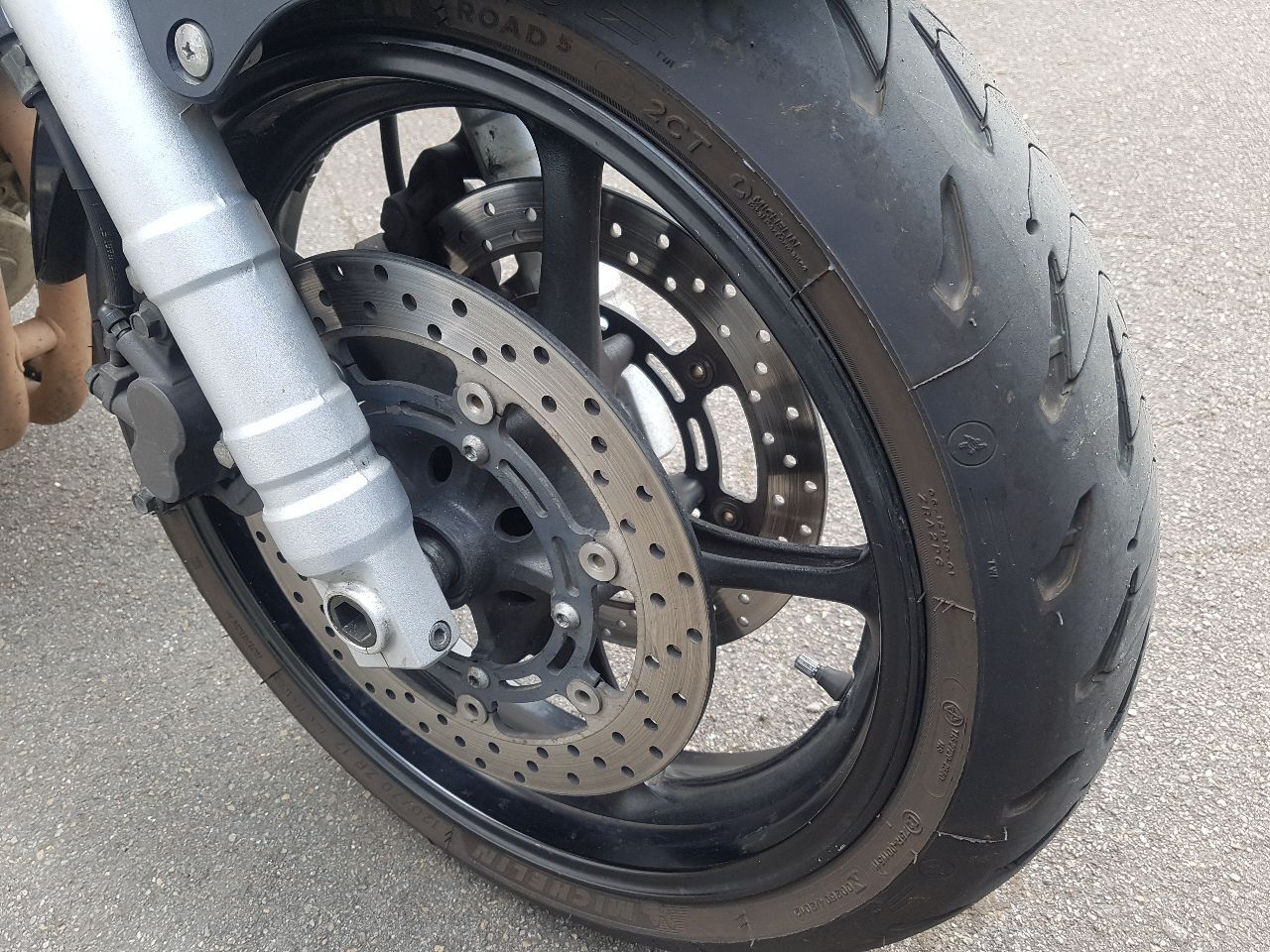 Photo YAMAHA FZ6