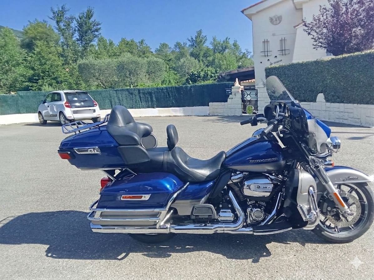 Photo HARLEY DAVIDSON GLIDE