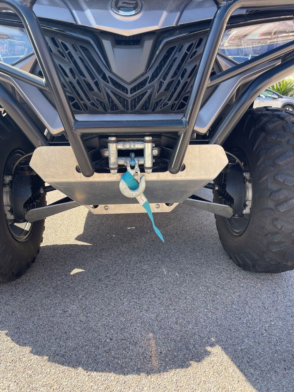 Photo CF MOTO AVEC COFFRE