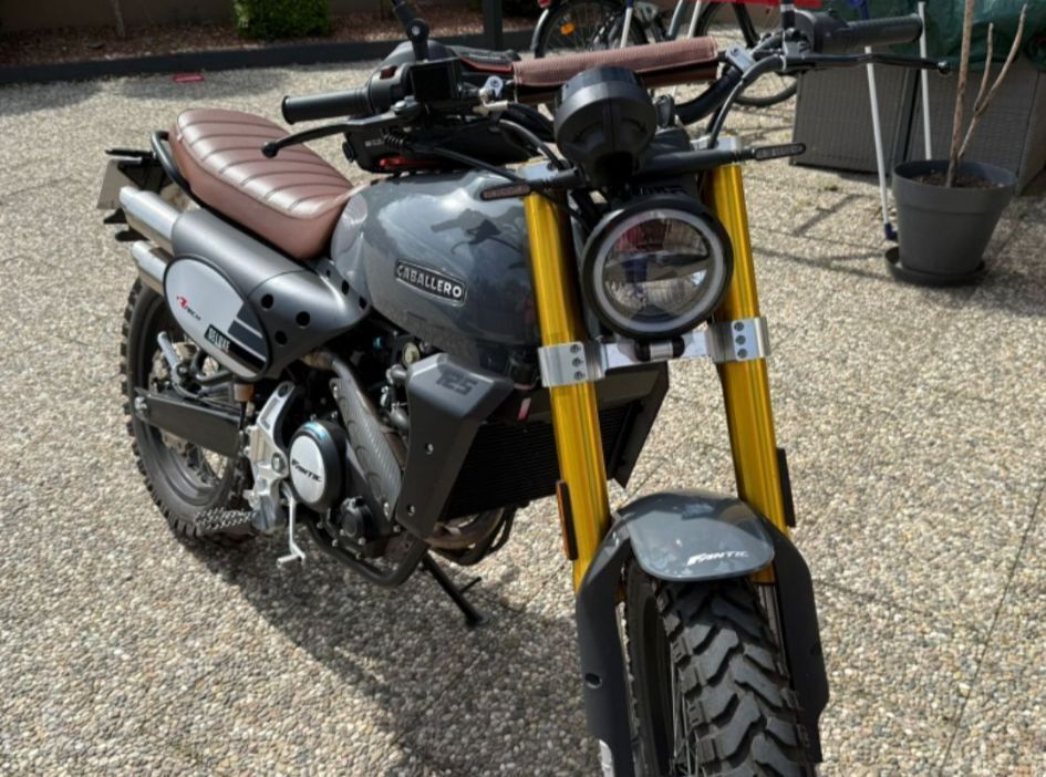 Photo FANTIC CABALLERO