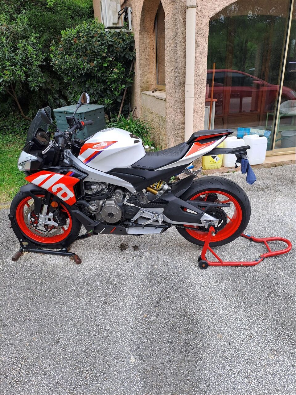 Photo APRILIA TUONO 660