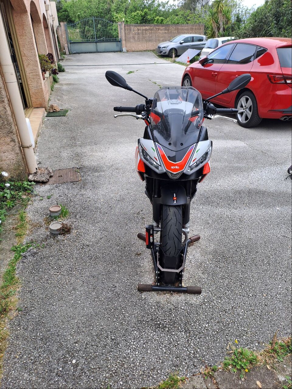 Photo APRILIA TUONO 660