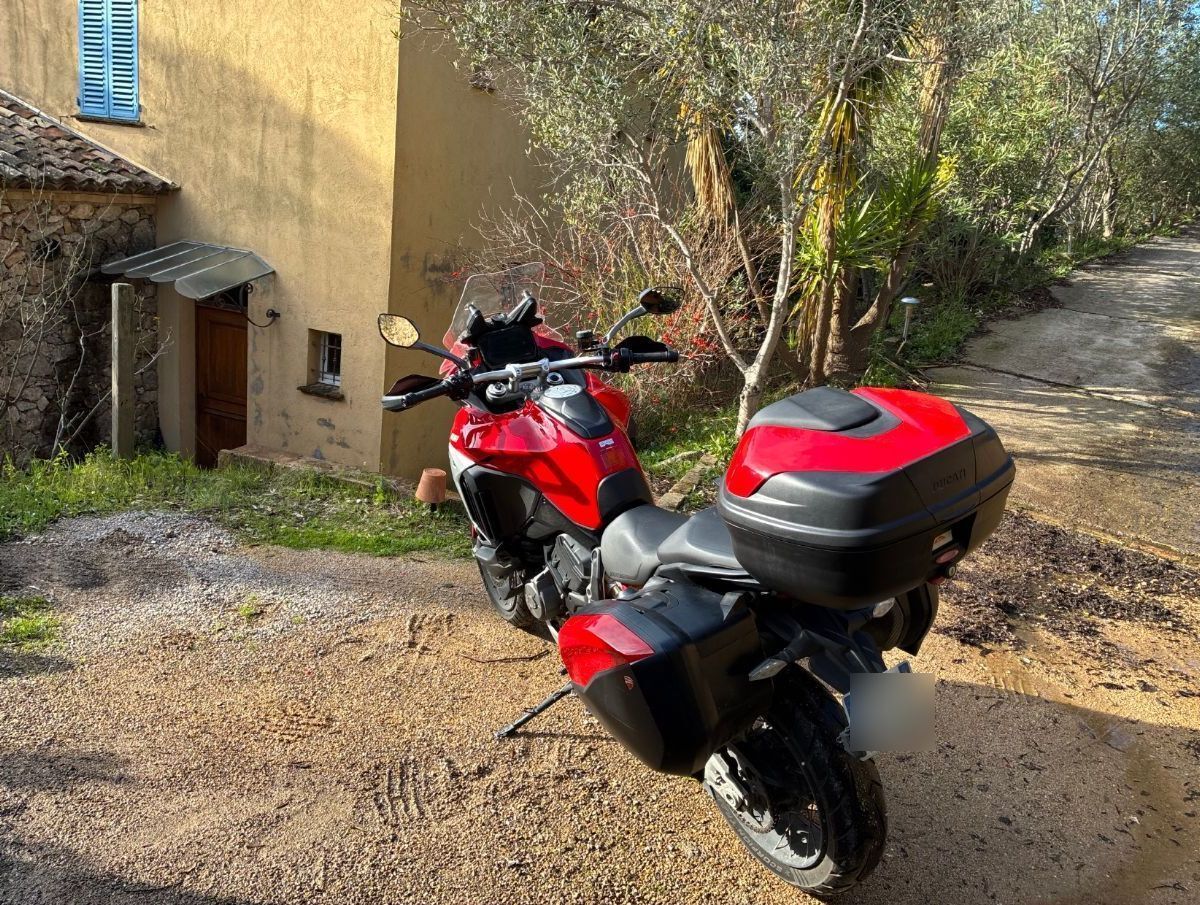 Photo DUCATI MULTISTRADA V4