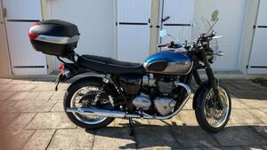 TRIUMPH BONNEVILLE T120