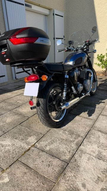 Photo TRIUMPH BONNEVILLE