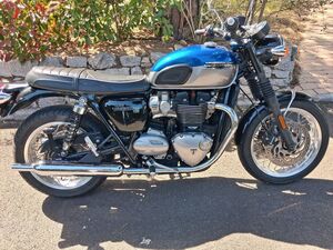 TRIUMPH BONNEVILLE T120