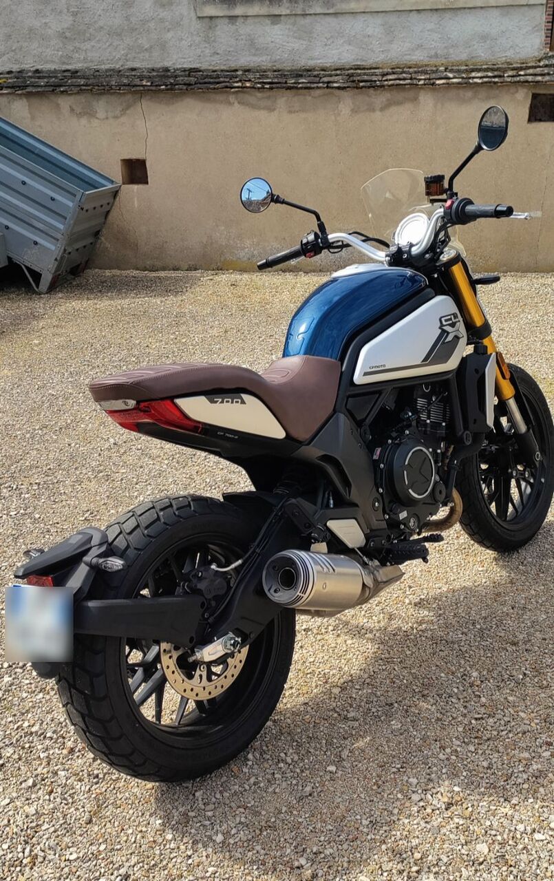 Photo CF MOTO 700