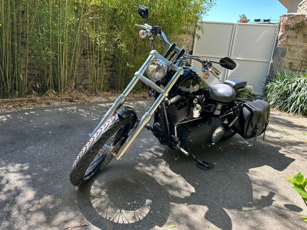 Photo HARLEY DAVIDSON WIDE