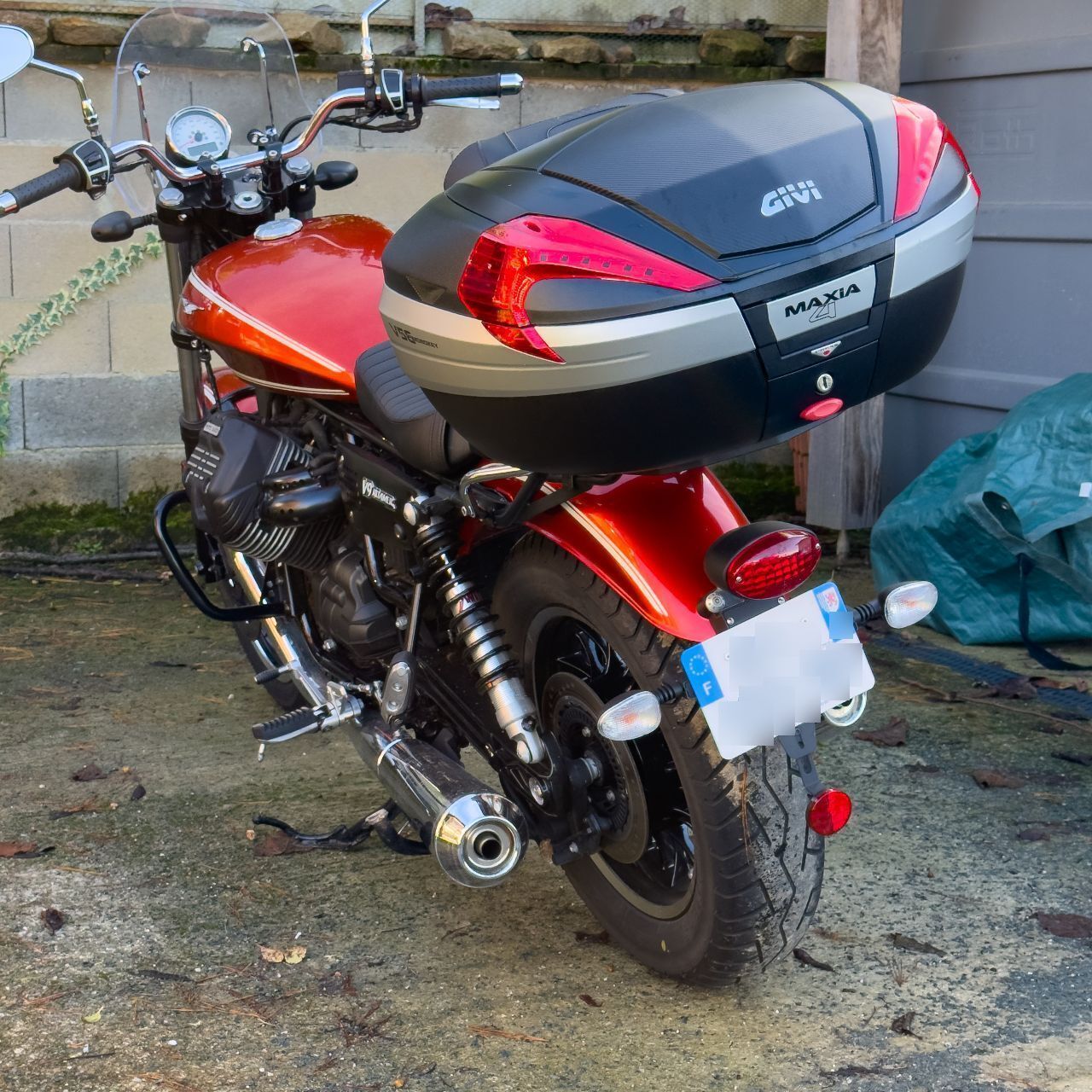 Photo MOTO GUZZI V9 850 ABS