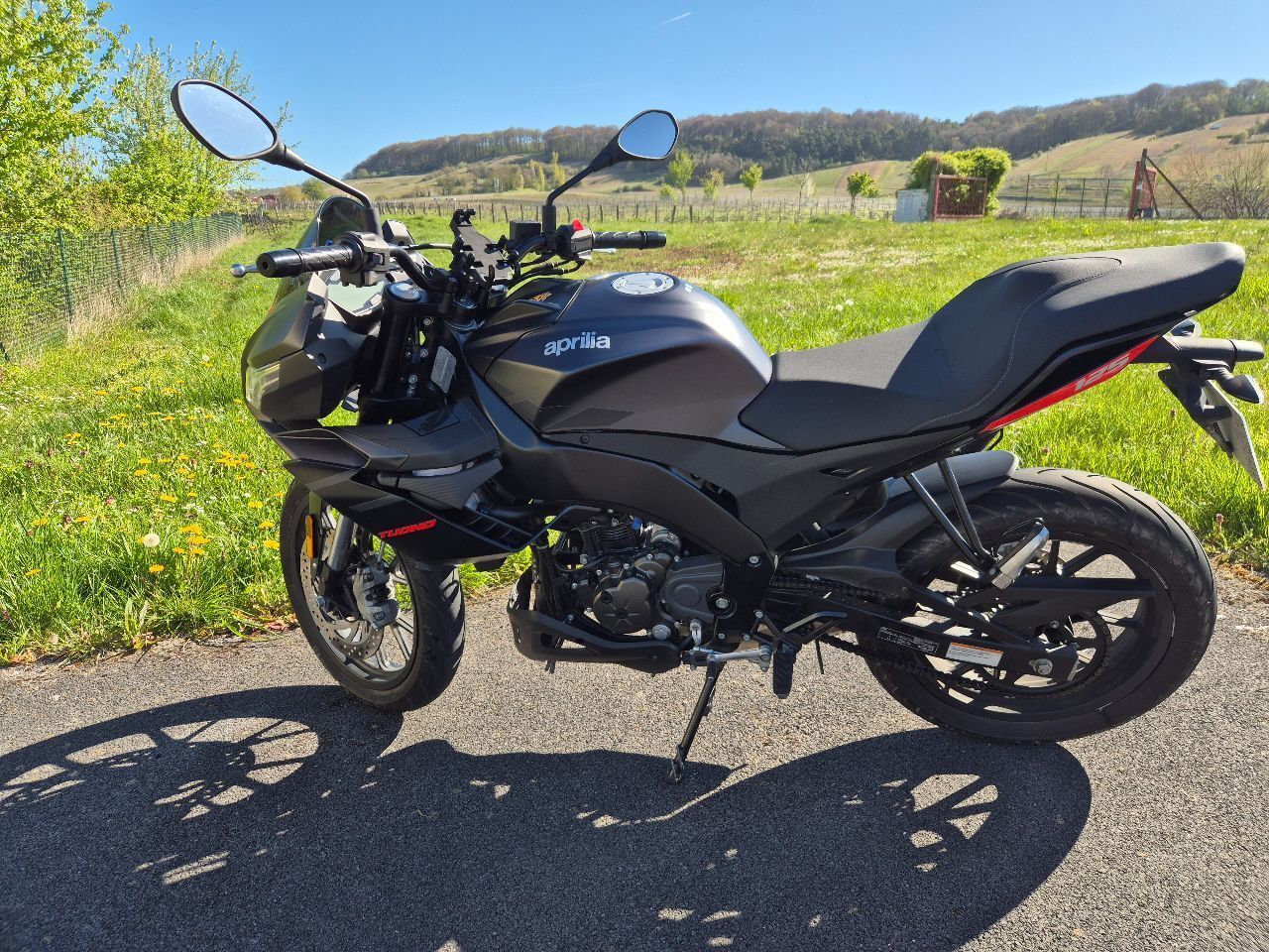 Photo APRILIA TUONO
