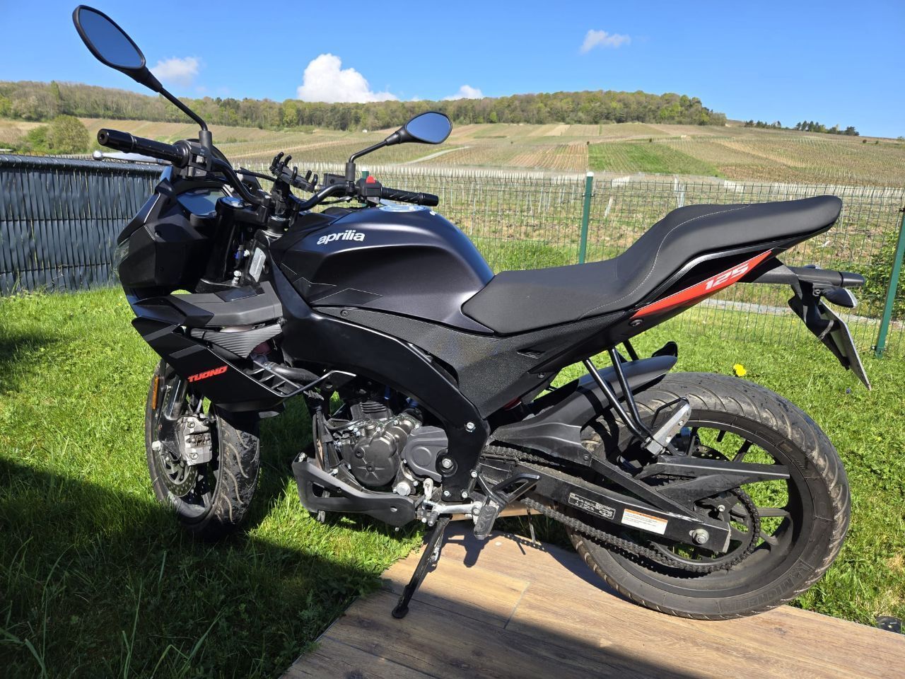 Photo APRILIA TUONO