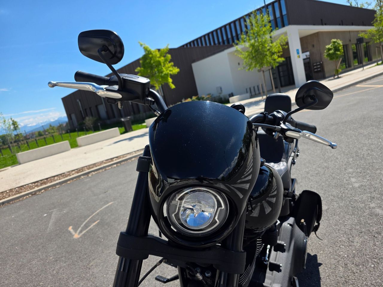 Photo HARLEY DAVIDSON LOW S