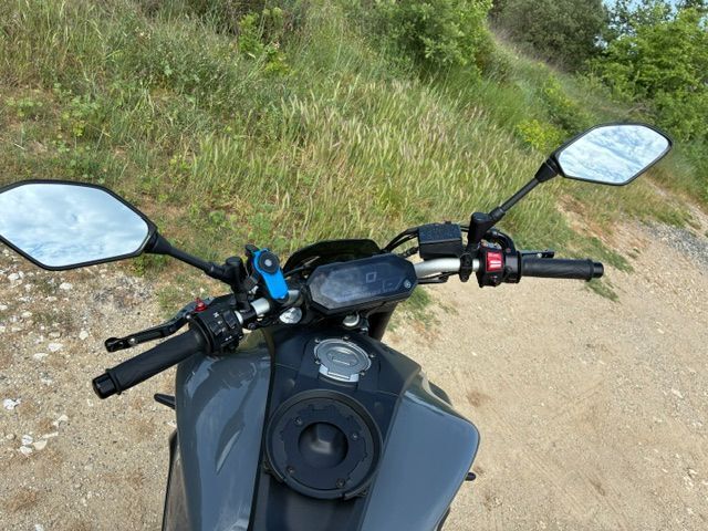 Photo YAMAHA MT