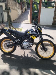 YAMAHA XT