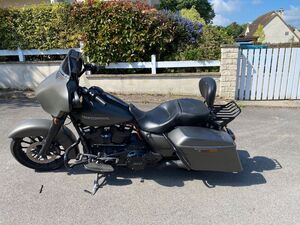 HARLEY DAVIDSON TOURING STREET GLIDE SPECIAL