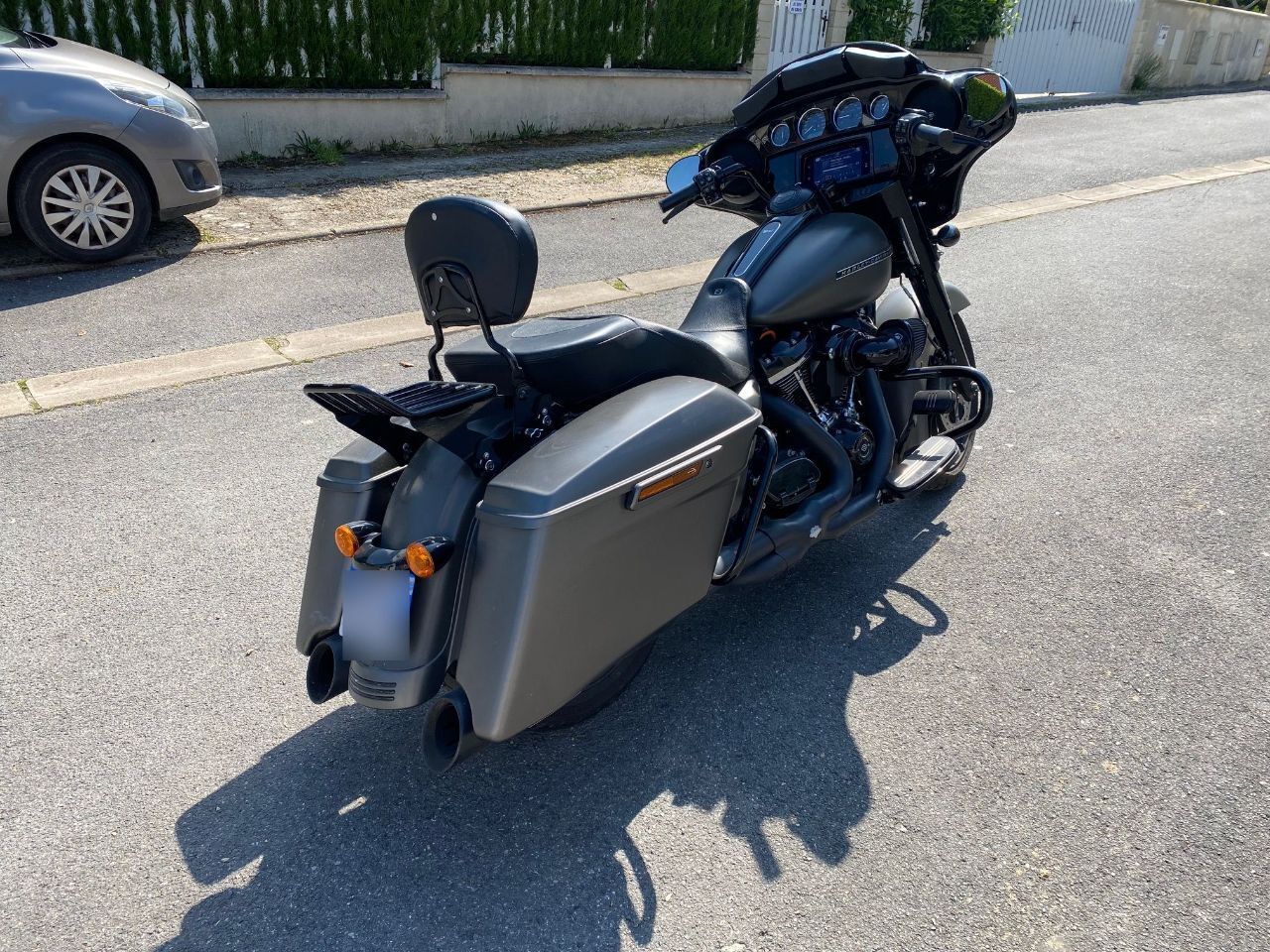 Photo HARLEY DAVIDSON STREET