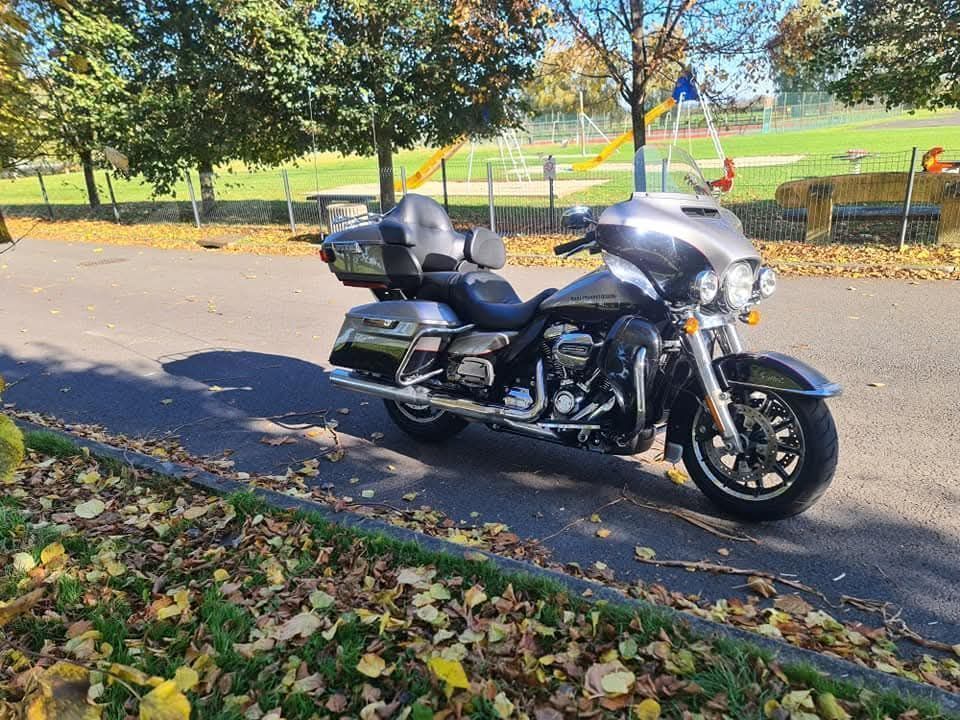 Photo HARLEY DAVIDSON GLIDE