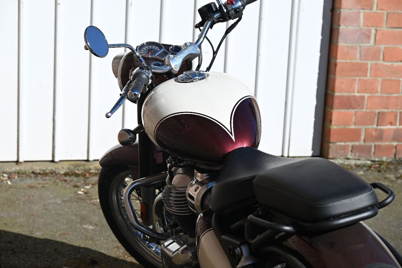 Photo ROYAL ENFIELD CLASSIC