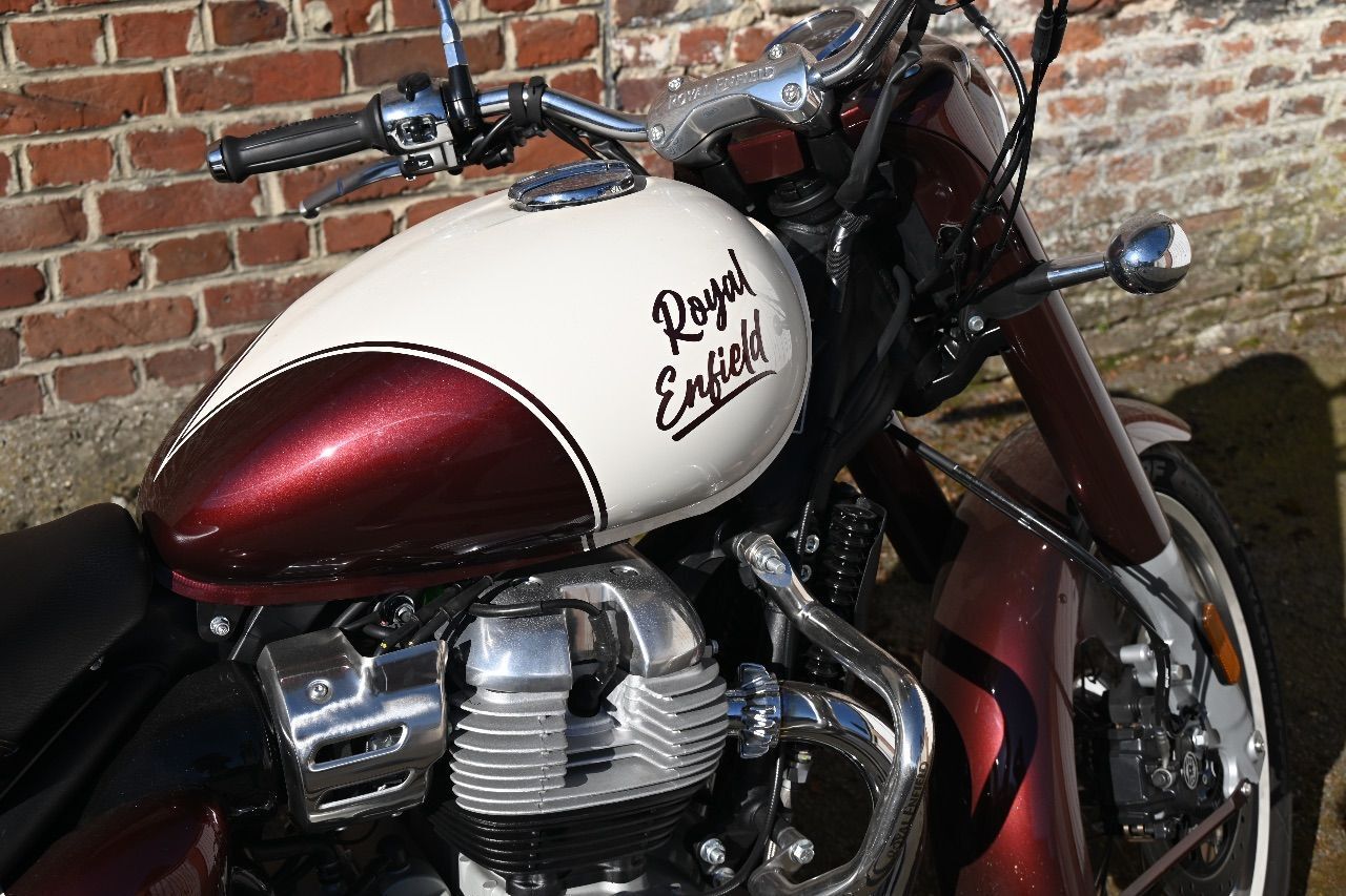 Photo ROYAL ENFIELD CLASSIC