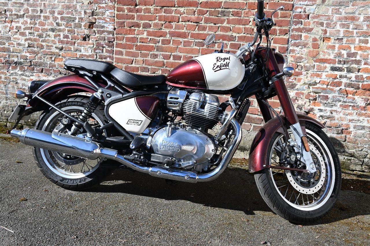 Photo ROYAL ENFIELD CLASSIC