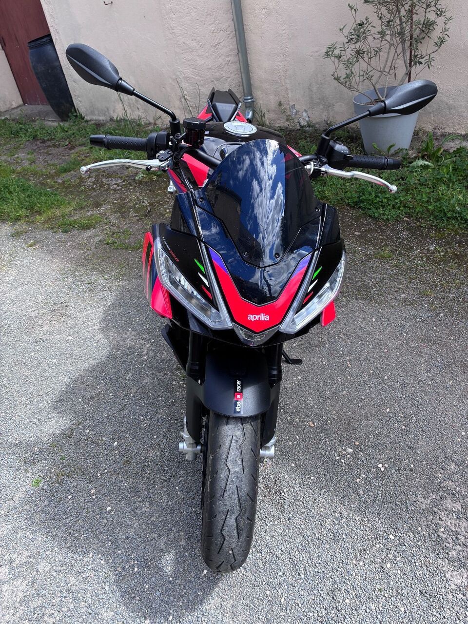Photo APRILIA TUONO 660