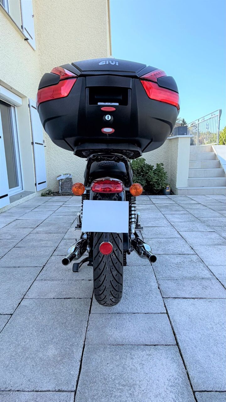 Photo TRIUMPH BONNEVILLE